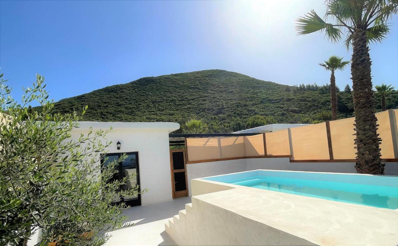 Rustic Hill Private Pool Suites Kalamata Extérieur photo