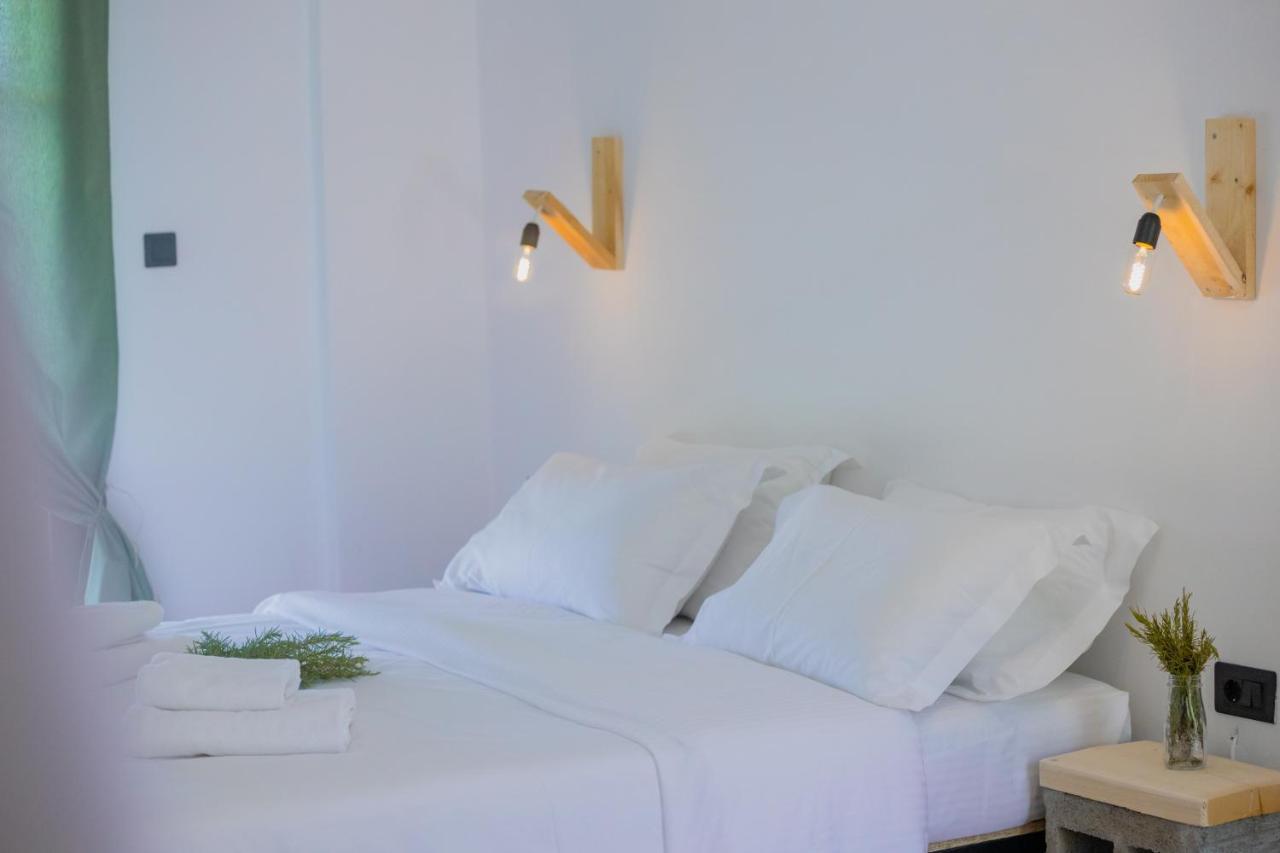 Rustic Hill Private Pool Suites Kalamata Extérieur photo