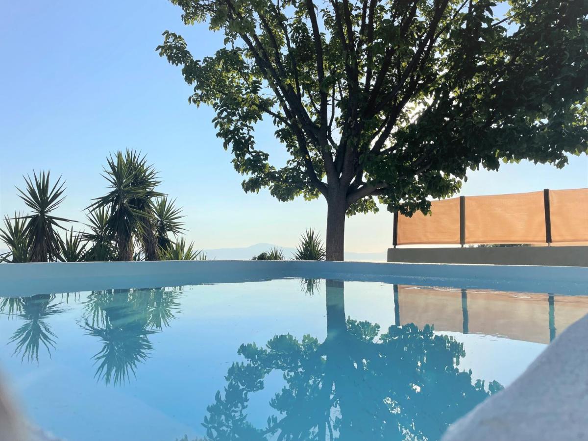 Rustic Hill Private Pool Suites Kalamata Extérieur photo